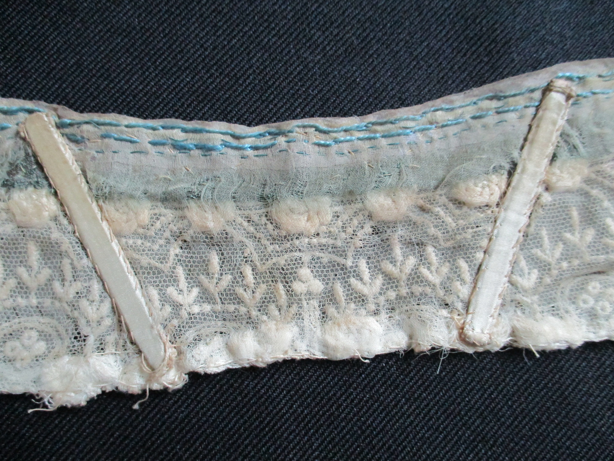 Lace Collar: Close up image of collar with bone stiffeners.