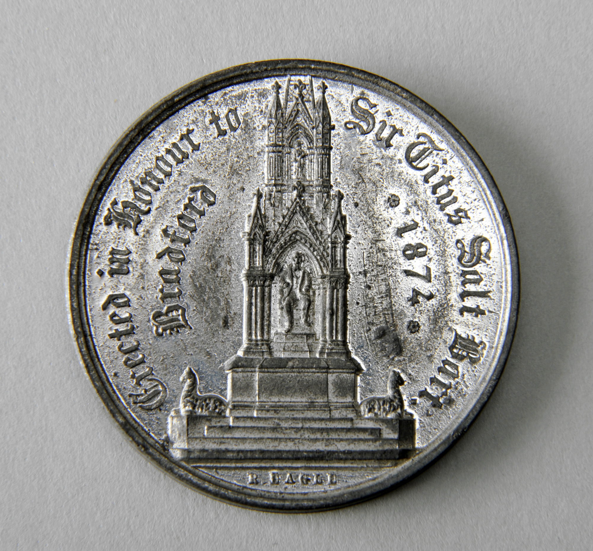 Salt medallion: Rear view