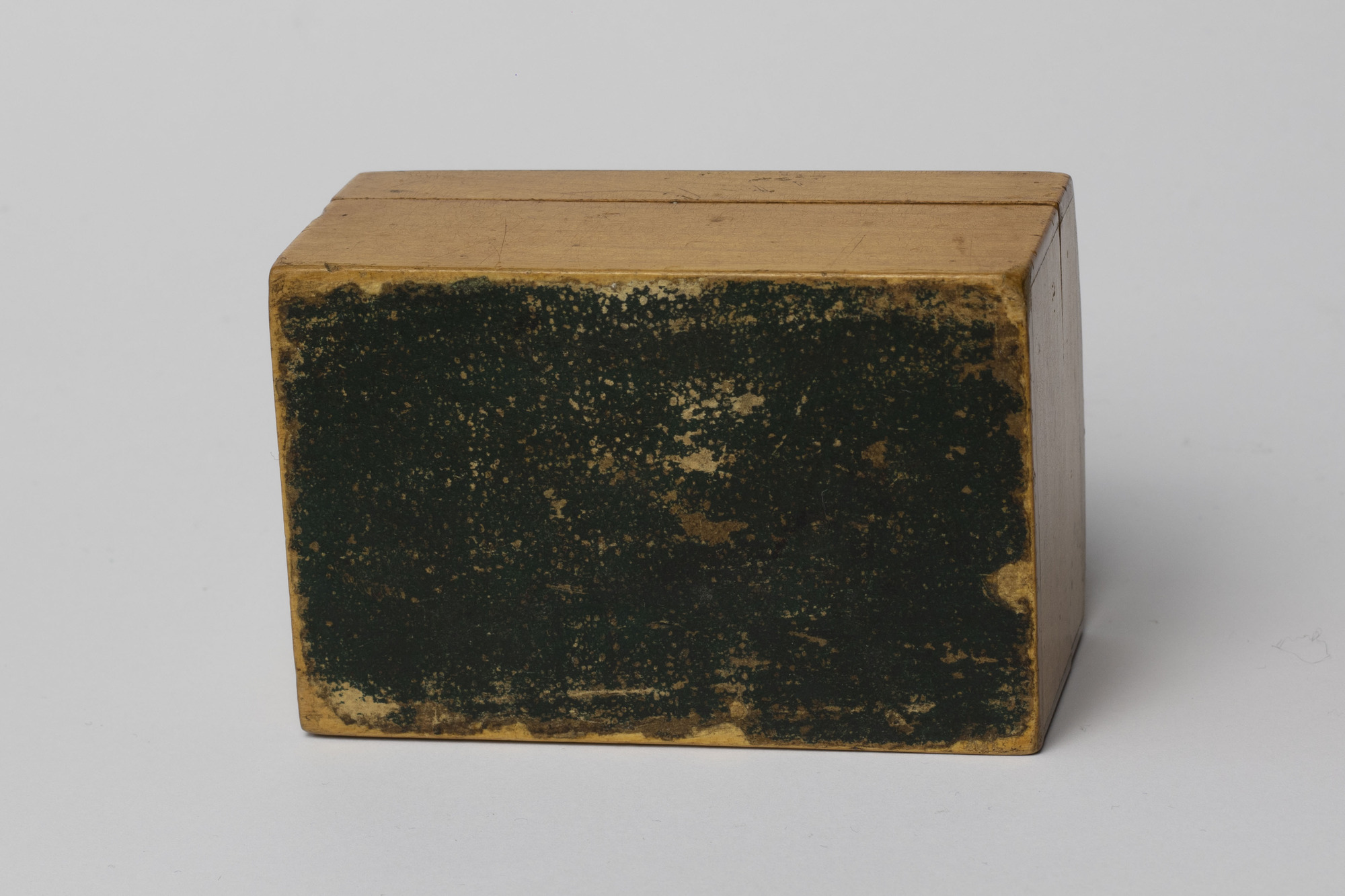 Souvenir wooden box: bottom of box view