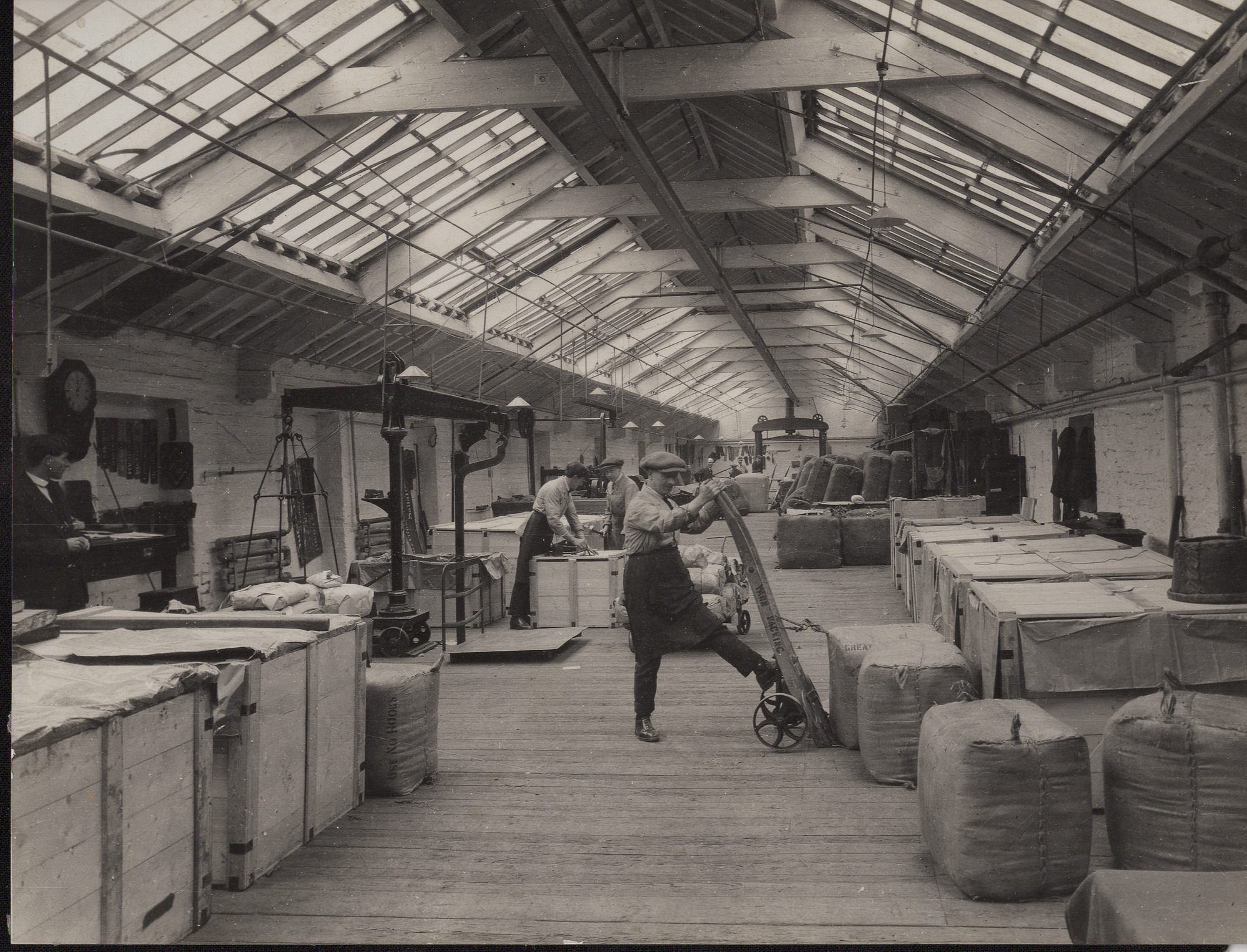 Packing and despatch (1)