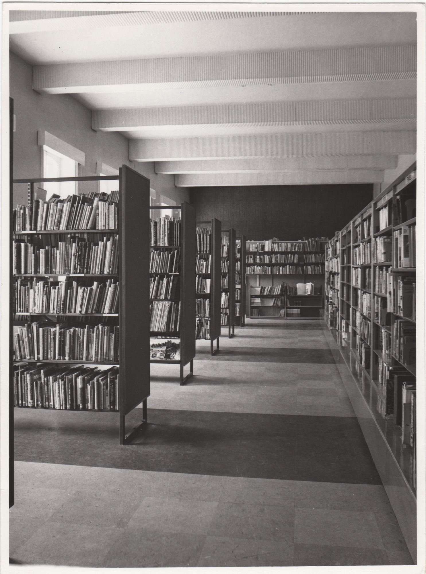 Salt Annexe Library