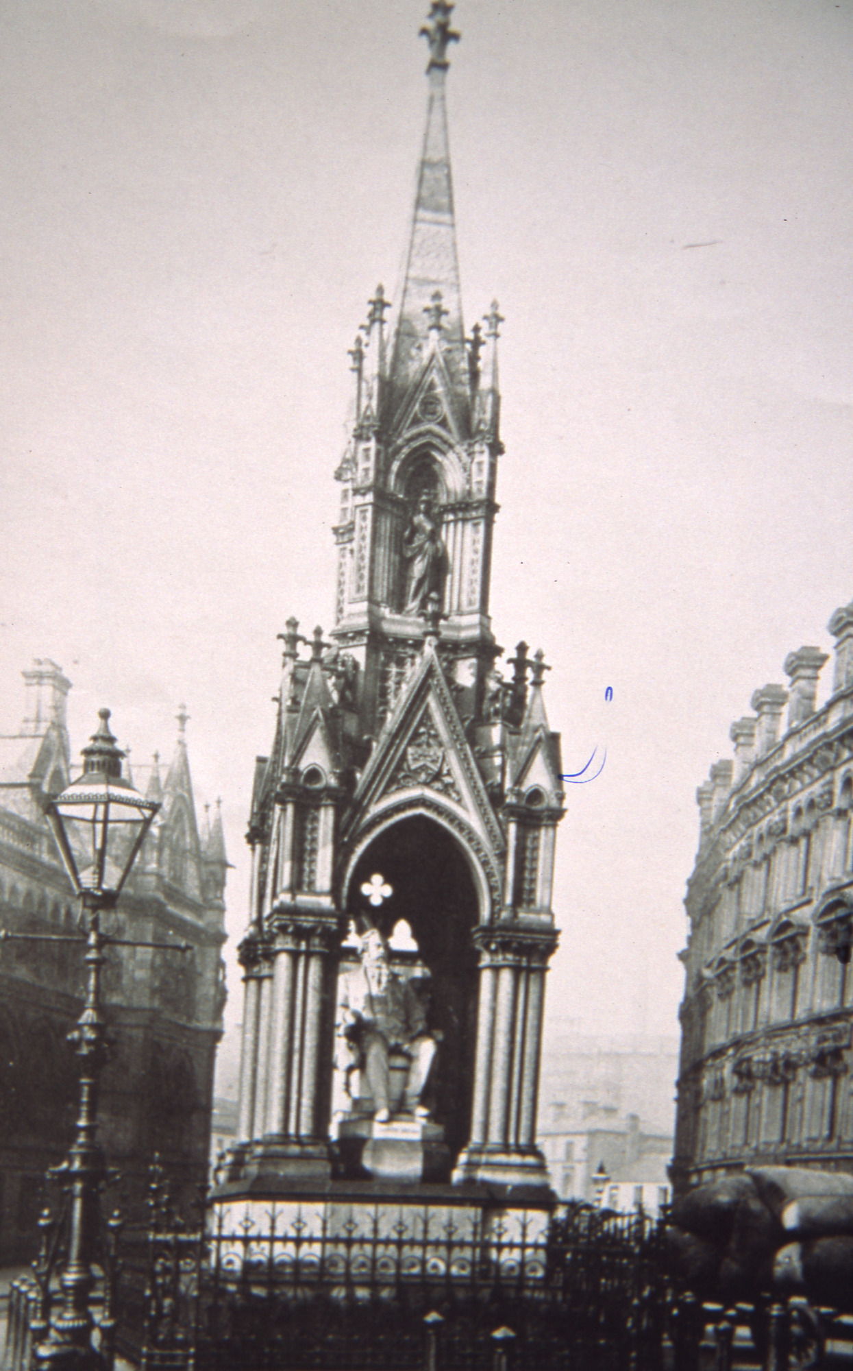 Sir Titus Salt statue outside Bradford Town Hall in late nineteenth century