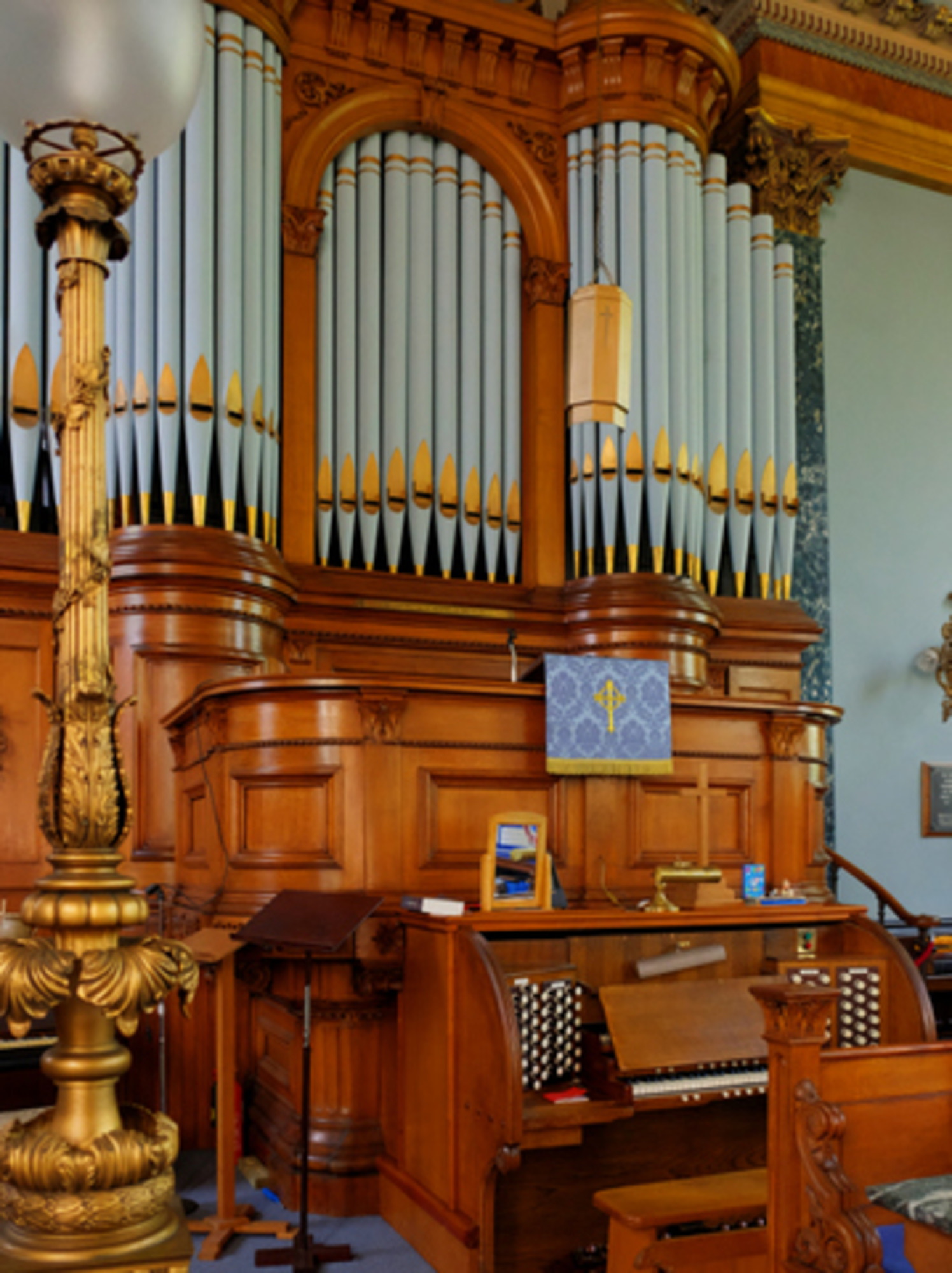 United Reformed Church organ
