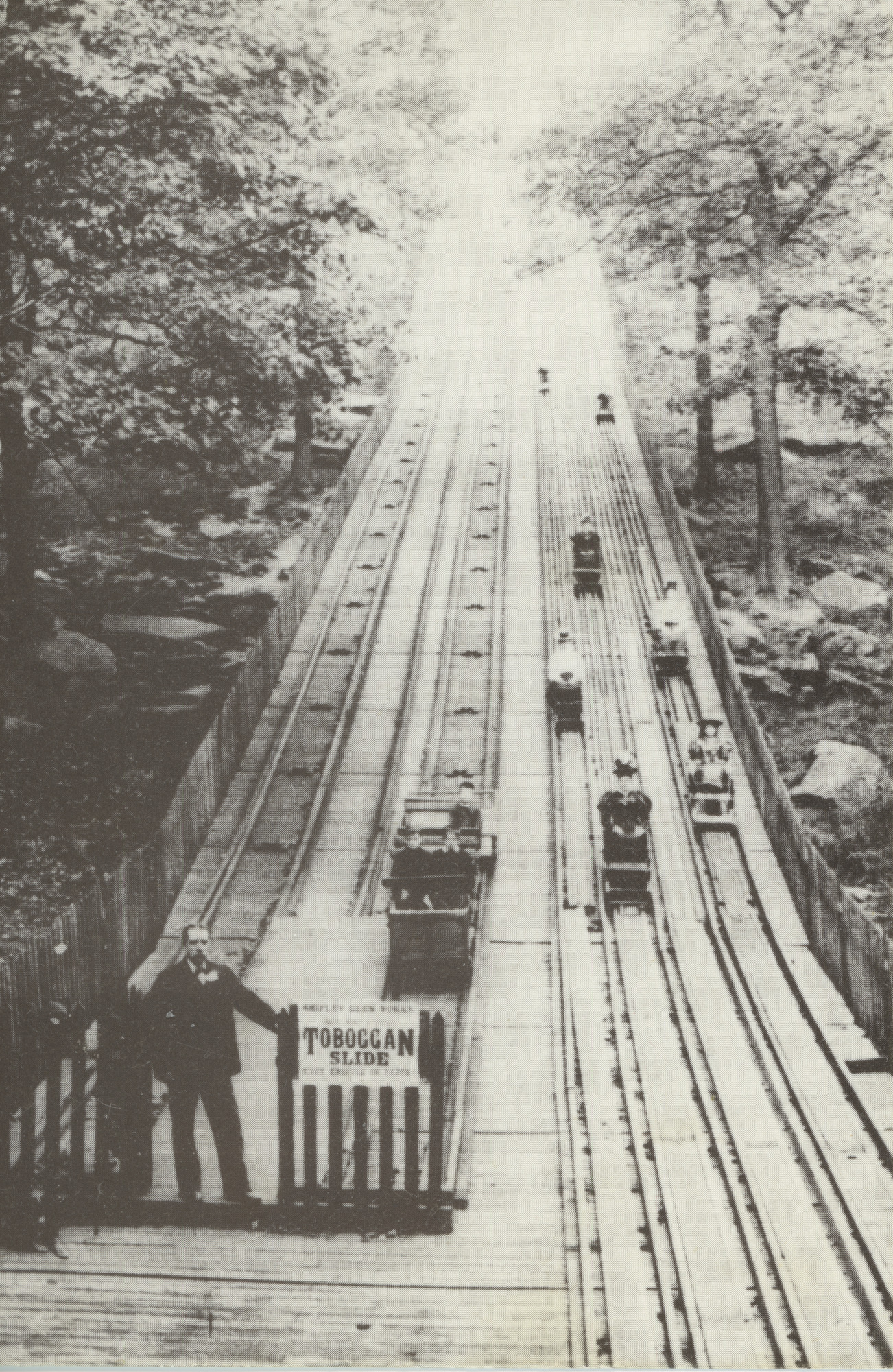 Postcard of Toboggan Run on Shipley Glen with people